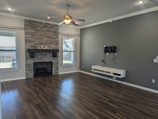 Living room - 4360 W Wales Dr