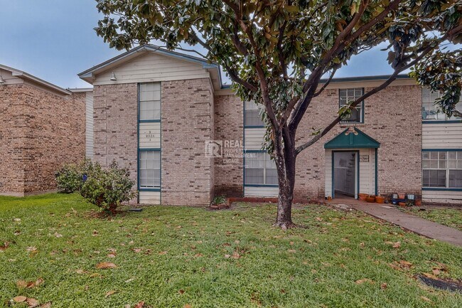 Photo - 8024 Cambridge Cir Unidad A