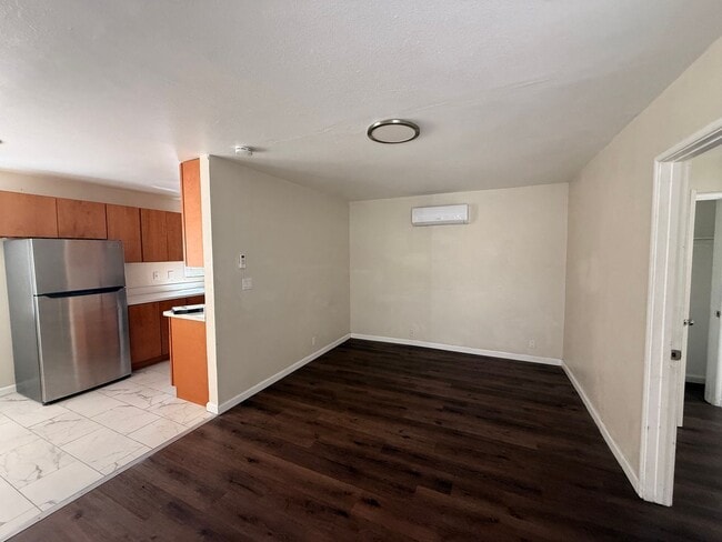 Building Photo - 2825 67th Ave Unit 2825 67th Ave
