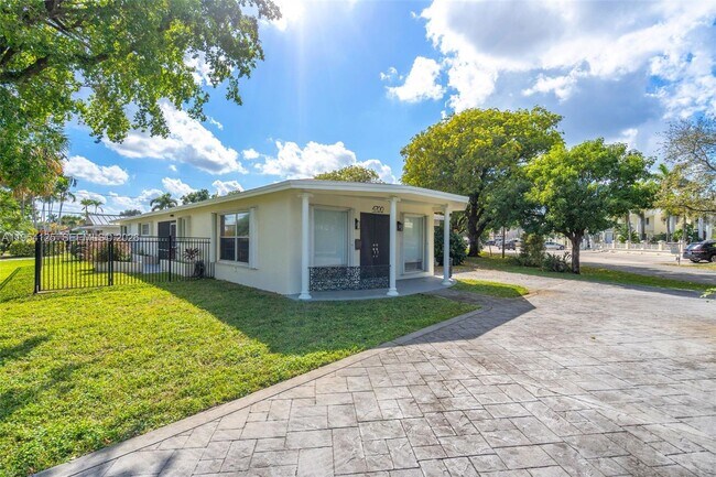 Photo - 4700 NE 21st Ave Unidad 4700