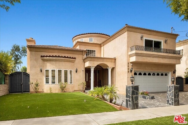 Building Photo - 5029 Lemona Ave