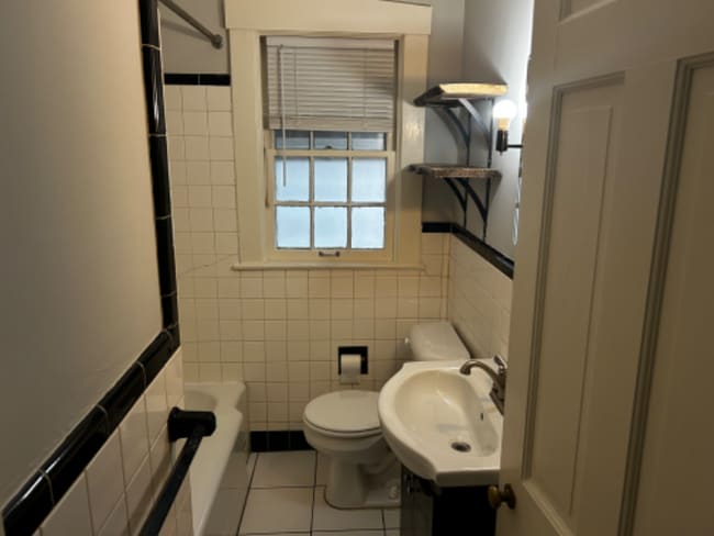 Photo - 4014 Springhill Rd