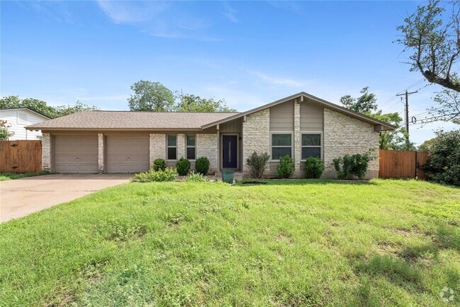 Building Photo - 2000 Brookhill Dr Rental