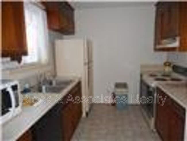 Photo - 123 Cloister Oaks Cir