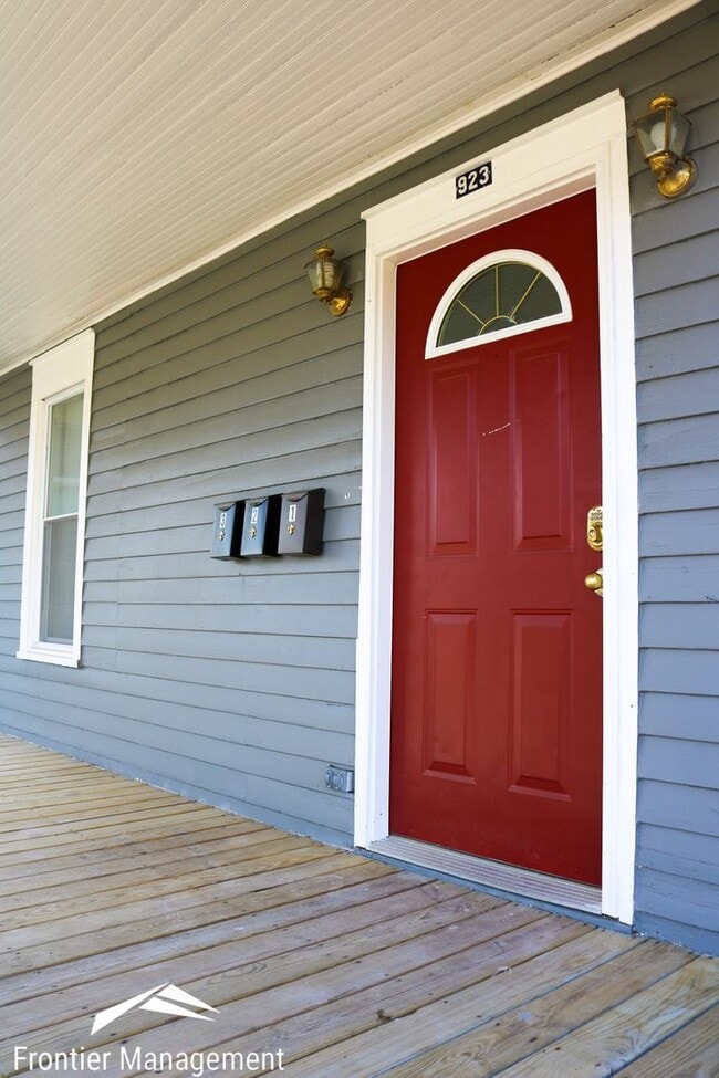 Photo - 923 Osage St Unit 1