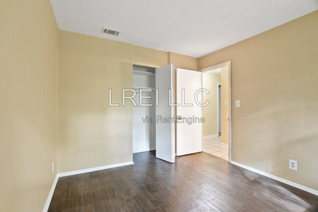 Photo - 5409 Ailanthus Trail