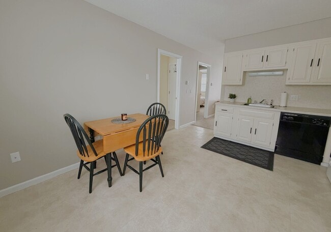 Photo - Lakeside Living 2 Bedroom Available NOW