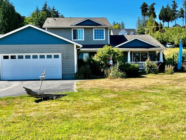 Peaceful Hansville Home with Plenty of Room - Peaceful Hansville Home with Plenty of Room