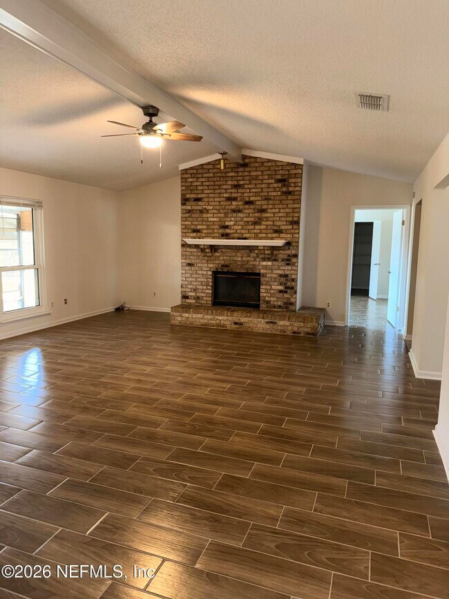 Photo - 5524 Silkwood Ln