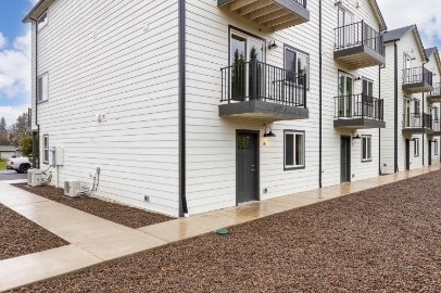 Photo - 101 Erickson Ave