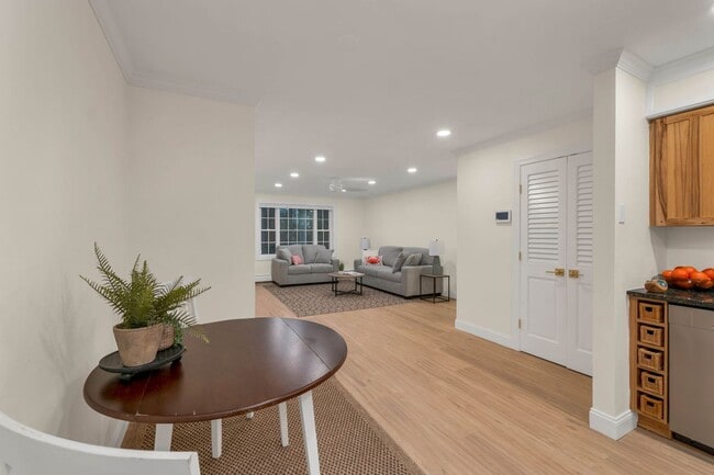 Photo - 50 Brookside, O3