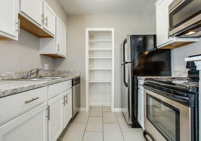Photo - 4950 Live Oak St Unit #4950