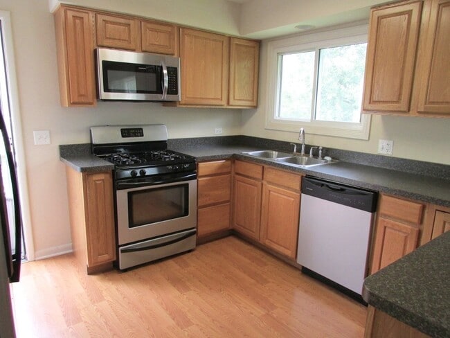 Photo - 1912 Orchard Ln