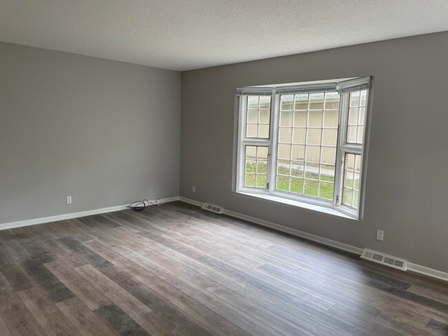Photo - 1322 Randall Pl