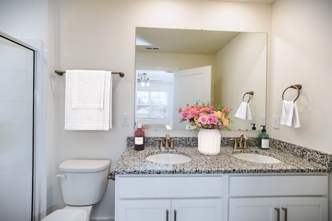 Photo - 2543 Legg Ln