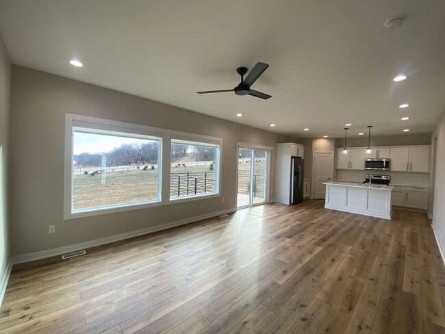 Photo - Luxury Newer Construction Home!