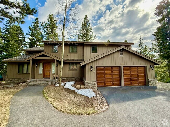 Building Photo - Stunning Lakeviews Throughout Rental