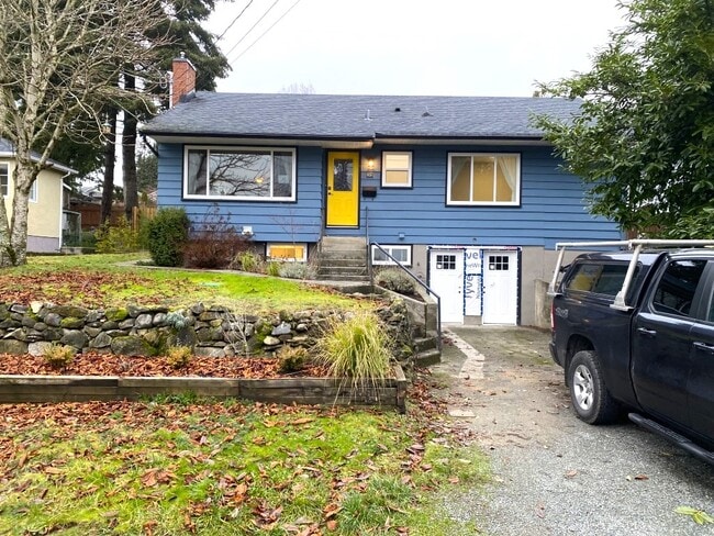 Photo - 657 First St