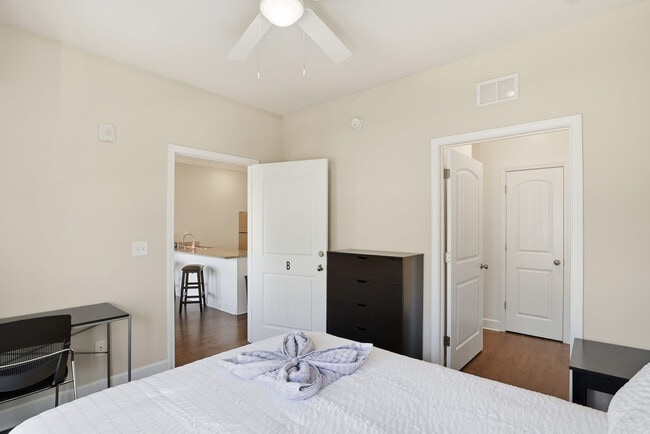 Photo - 205 Tiliwa Ct Unit ID1356280P