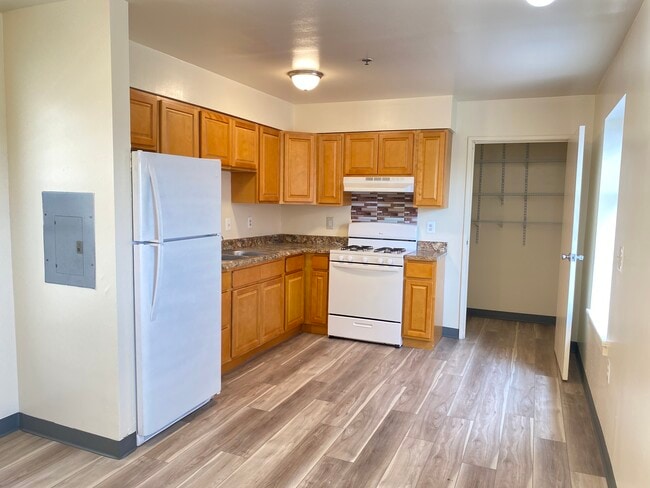 Building Photo - 4046 Ogden St Unit C