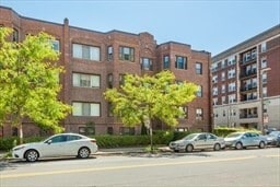 Building Photo - 108 Washington St Unit U11