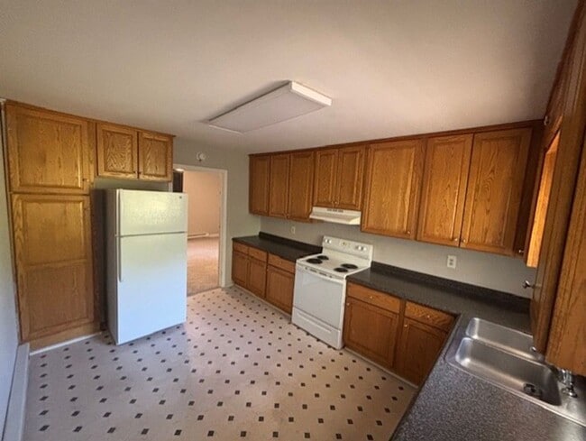 Photo - 1529 Old Central Rd Unit B