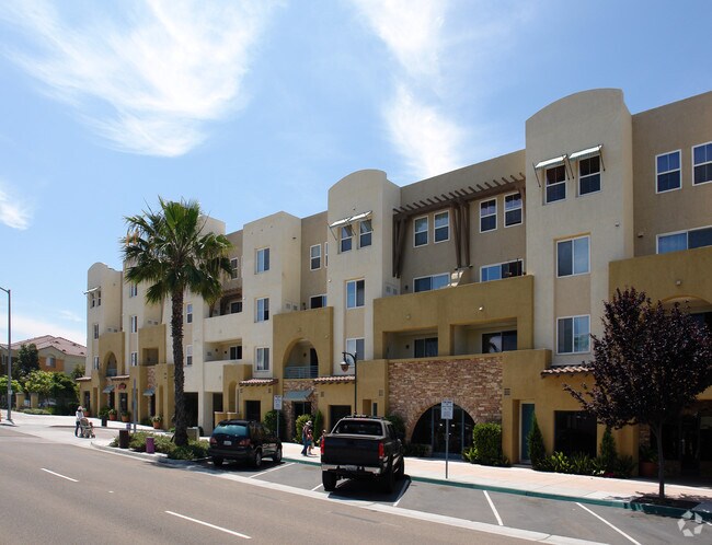 Photo - 1730-1760 E Palomar St