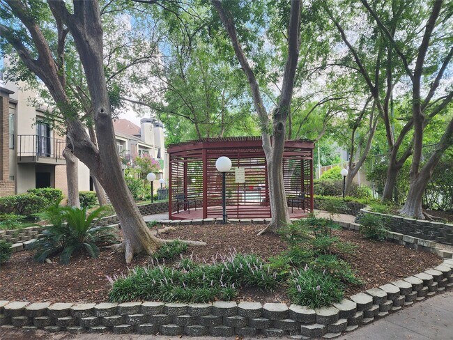 Photo - 10811 Richmond Ave. Unit 40