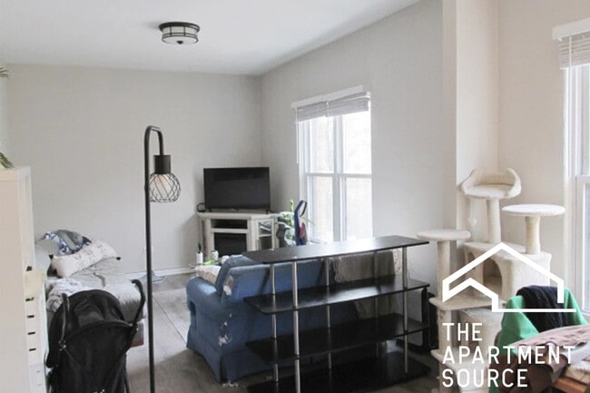 Photo - 722 W Roscoe St Unit 2S