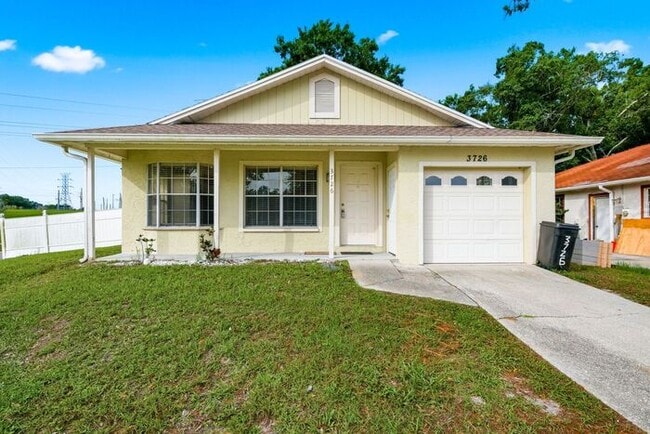 Building Photo - Single Family Home in Lake St George