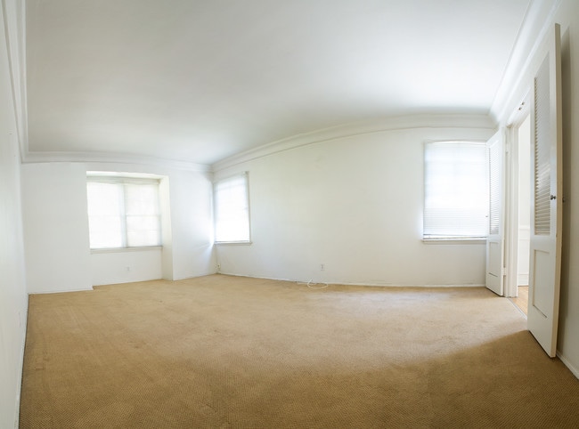 Living room - 3305 Lowry Rd Apartment Unit 3305