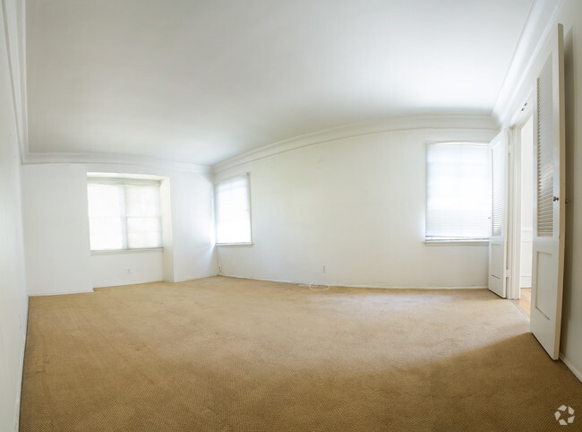Building Photo - 3305 Lowry Rd Unit 3305 Rental