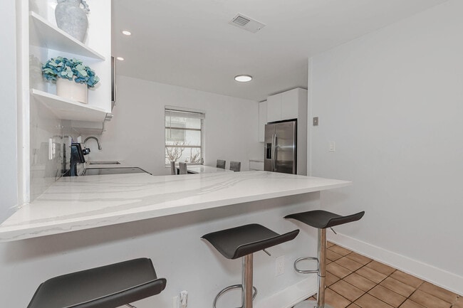 Photo - 2275 SE 6th St Unit 2