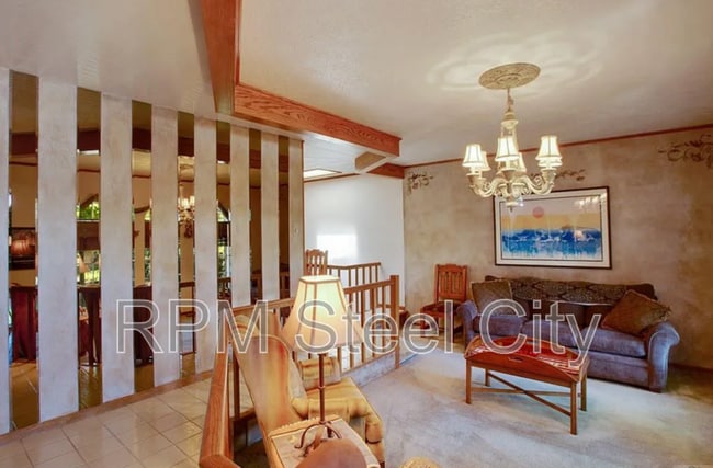 Photo - 2541 Taylor Ln