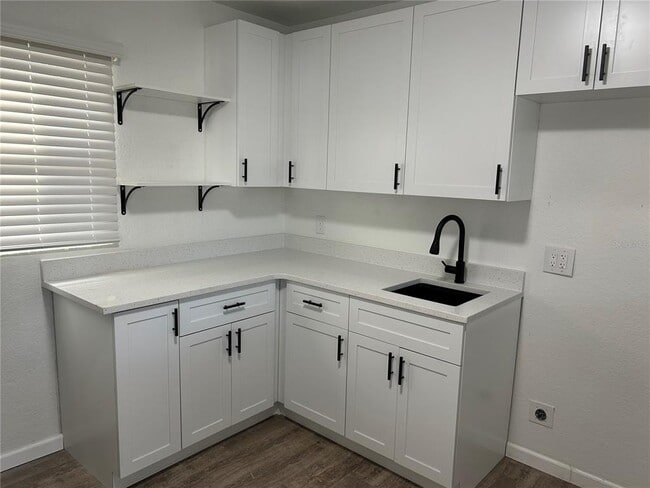 Photo - 21828 Virginia Dr