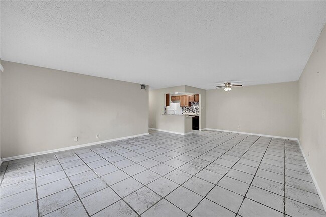 Photo - 11607 NW 29th St Unit 3b