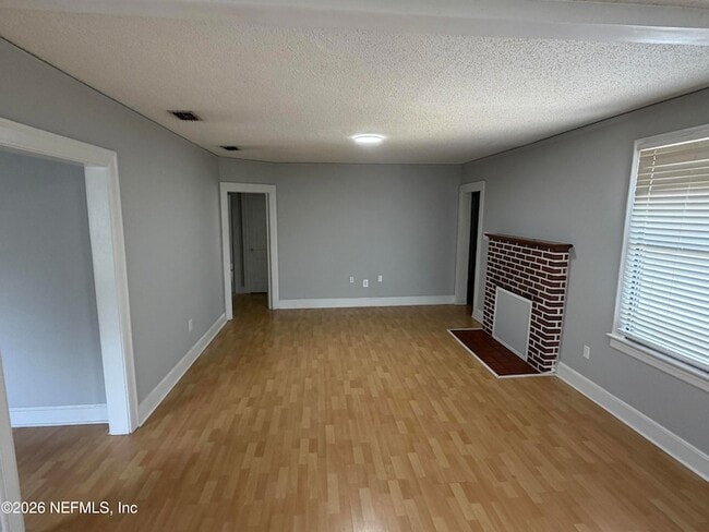 5324 Fremont St