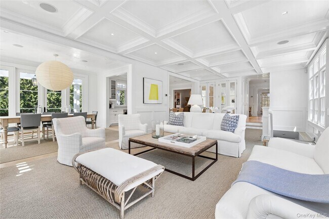 Photo - 60 Old Town Crossing