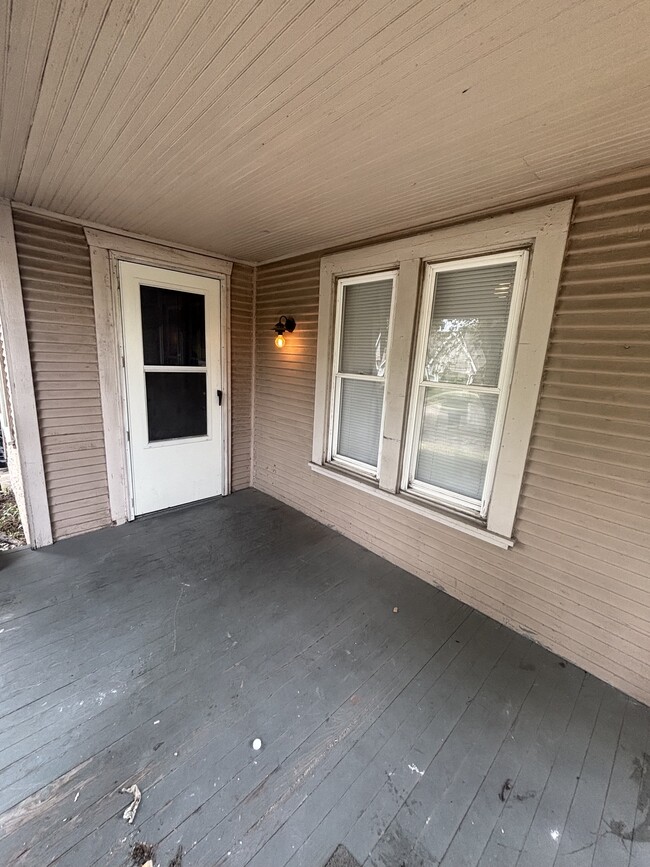 Photo - 1235 S Lewis Pl