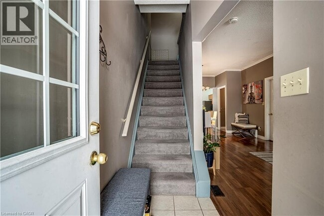 Photo - 51 Tisdale St N