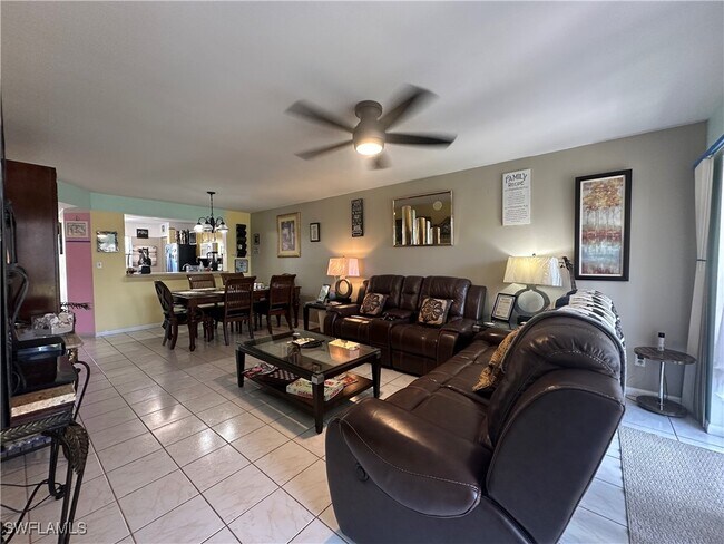 Photo - 1448 Churchill Cir Unidad S103