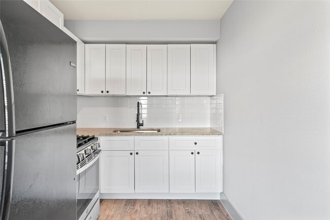 305 Roberts St Unidad 8