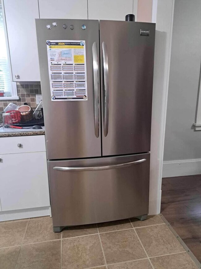 Photo - 207 Kathleen Ave Unité Room 3