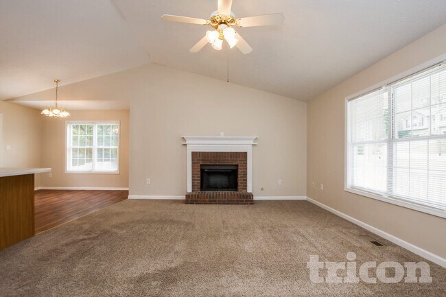 Photo - 302 Bethel Dr