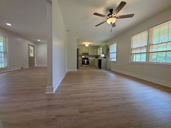 Photo - 2613 Skyline Dr NW