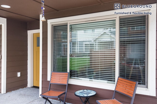 Photo - 1468 158th Ct NE