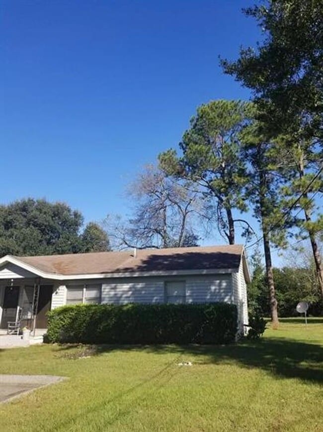 Photo - 304 Ashwood Dr Unit 304