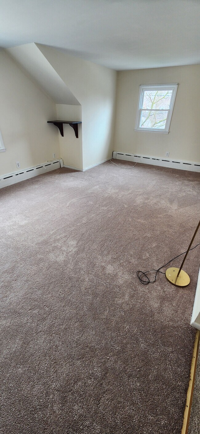 Photo - 24 Harrison Ave Unidad 2nd Floor