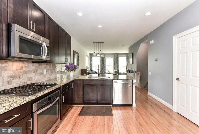 Photo - 9607 Stockwell Ln