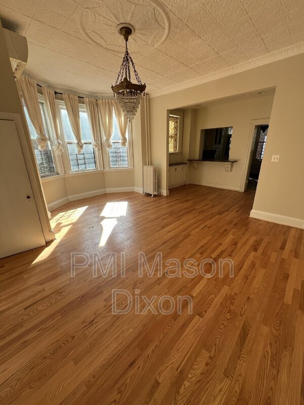 2132 Mt Royal Terrace Townhome Townhome Rental in Baltimore MD